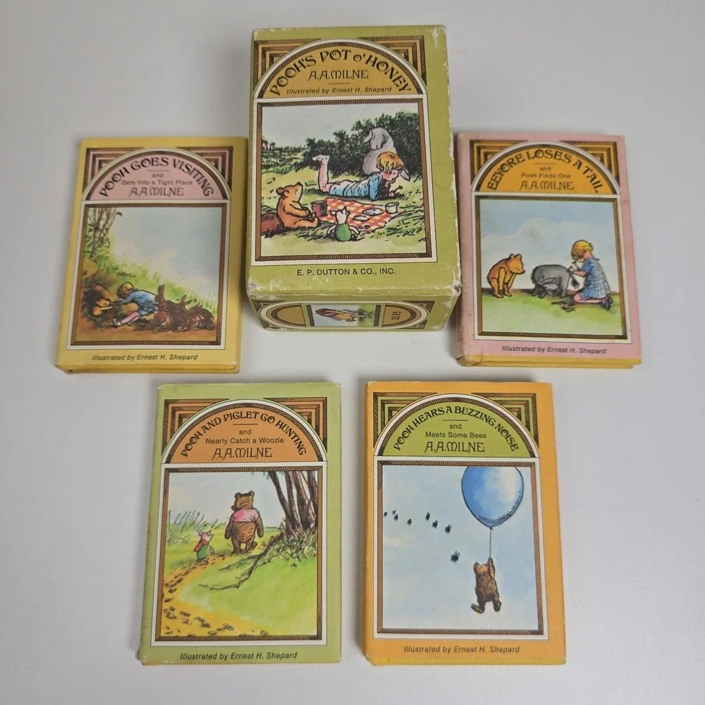 Vintage Winnie the Pooh Miniature Book Boxed Set 4 Milne 1968 HC w/ Sleeve